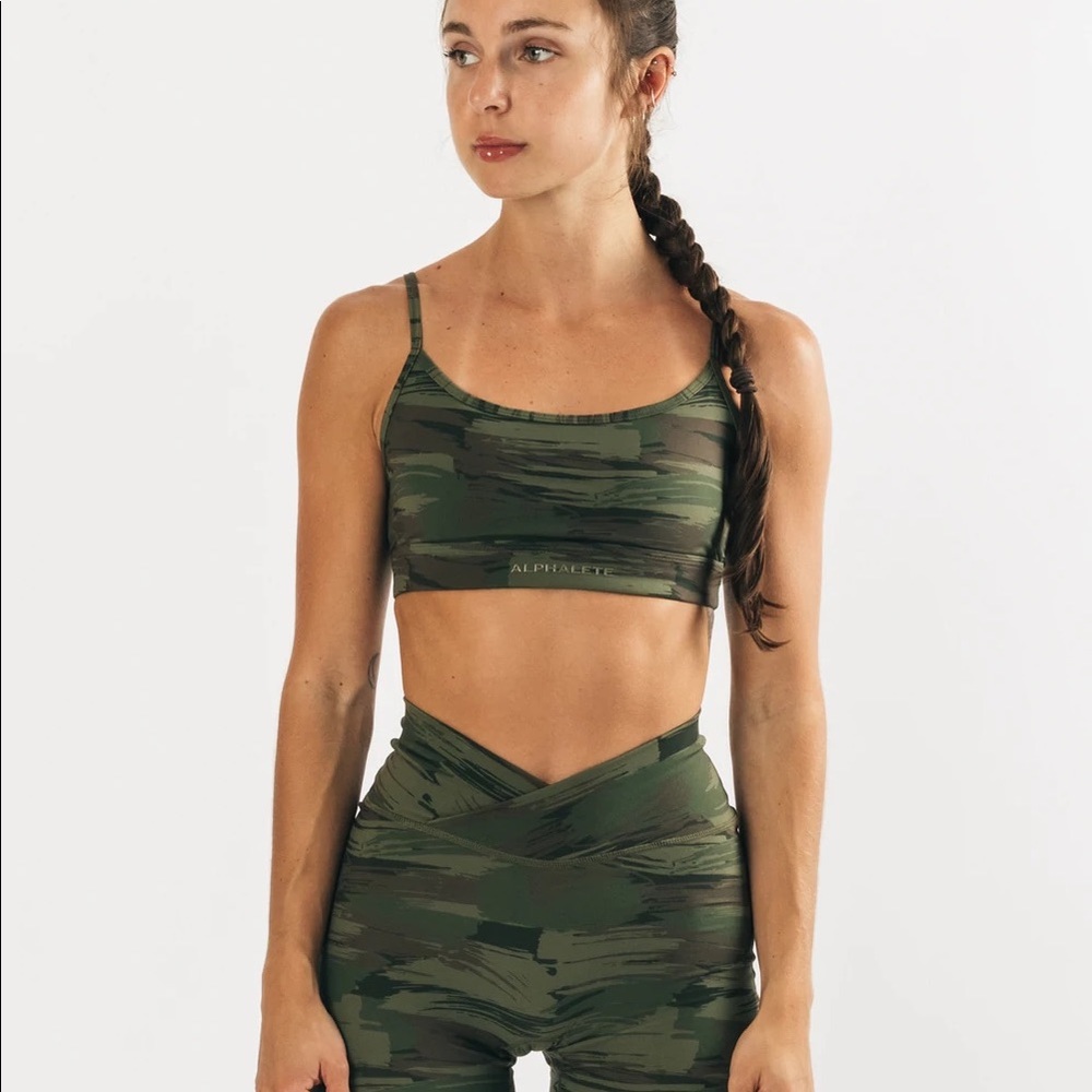 Alphalete Surface Limitless Bra, Size Large, Olive Camo Green, new in package
